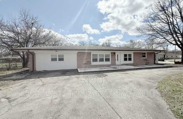 6635 Oakview N Dr - 6635 Oakview Drive North, Indianapolis, IN 46278