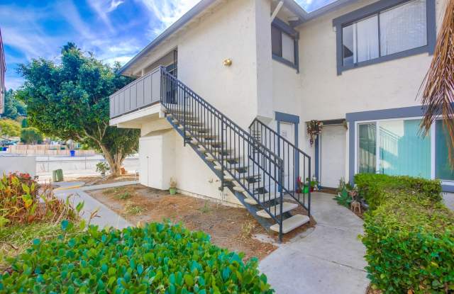 Newly Renovated 3BR/2BA Condo in photos photos