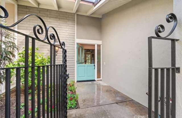 554 Glorieta Gallery 2