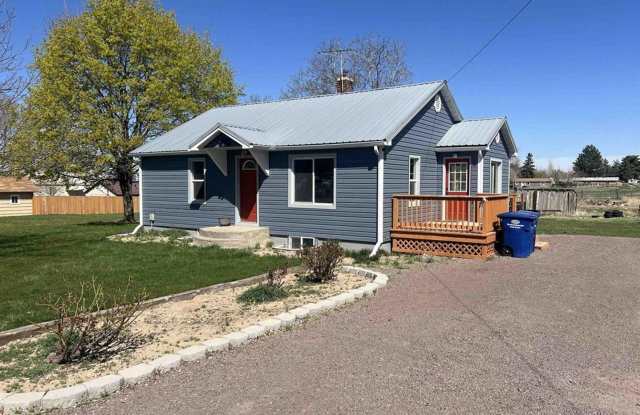 Spacious 4-Bedroom Home on 1.46 Acres in Jerome! Gallery 1