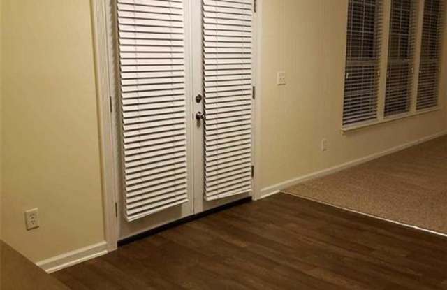 549 Hardeeville CT Gallery 3