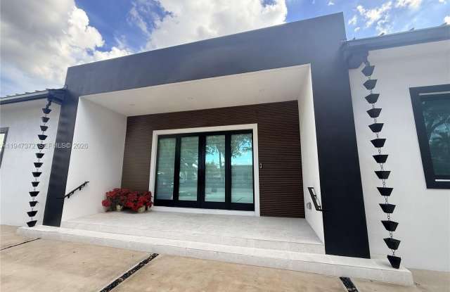 9500 SW 25th Dr photos photos