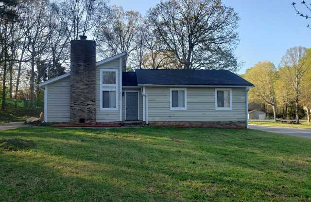 Adorable 3 Bedroom Home in Hemby Bridge! photos photos