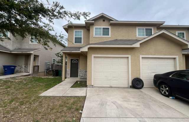 6618 Arancione Ave. #104, San Antonio, TX. 78233 - 6618 Arancione Avenue, San Antonio, TX 78233