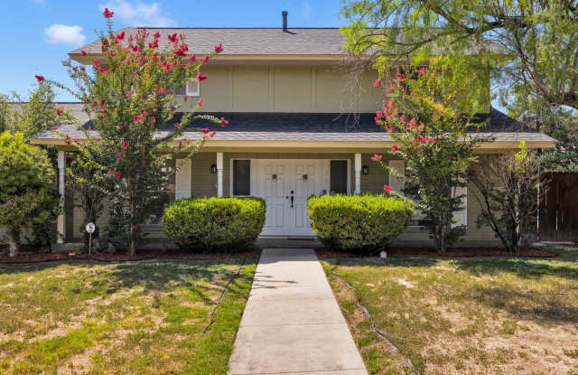 Two Story Rental in Castle Hills photos photos Two Story Rental in Castle Hills photos photos