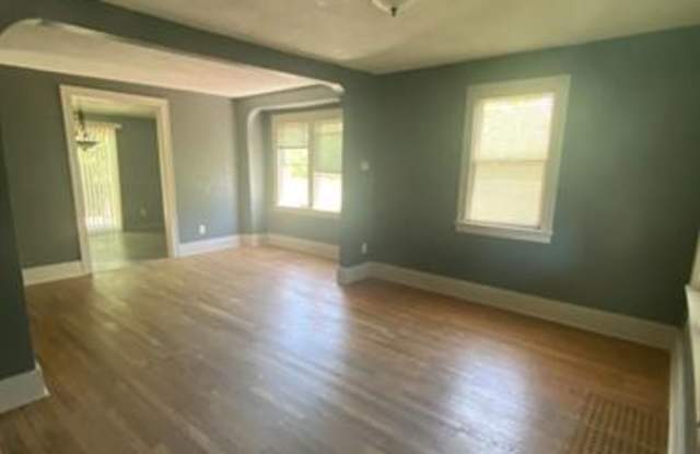 3096 PHILLIPS Avenue Gallery 4