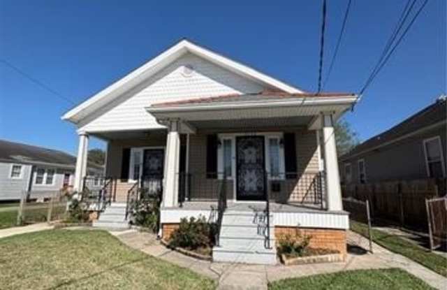 5113 SPAIN STREET Street photos photos