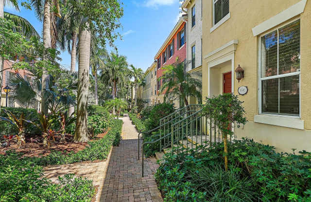 696 Fern Street photos photos