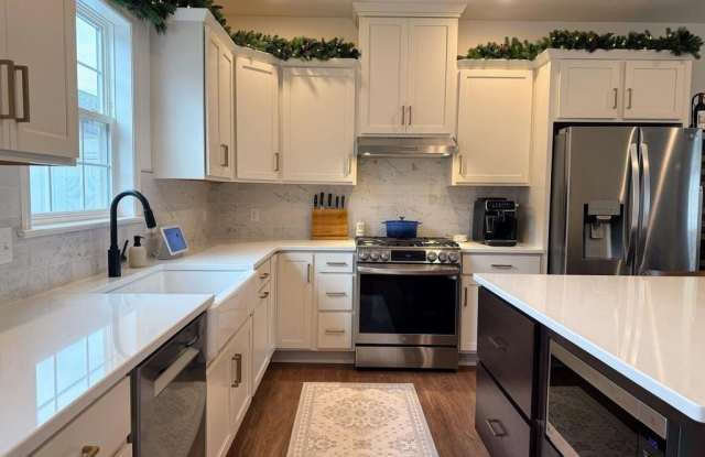 2472 ARTESIAN WAY photos photos