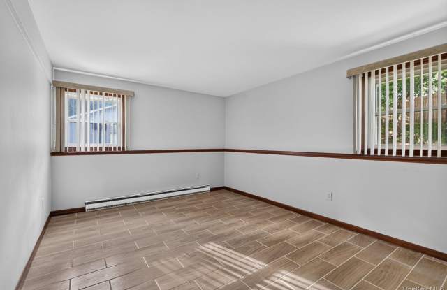 155 Stoneleigh Avenue Gallery 4