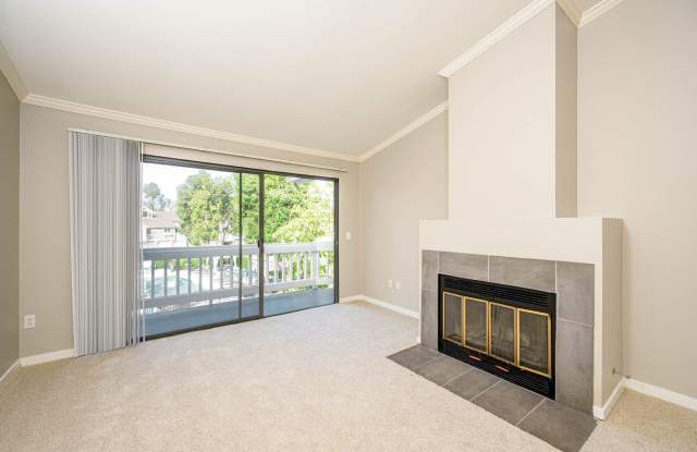 Flower Fields Condominiums Gallery 3