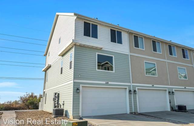 1149 E Hatch Row Gallery 3