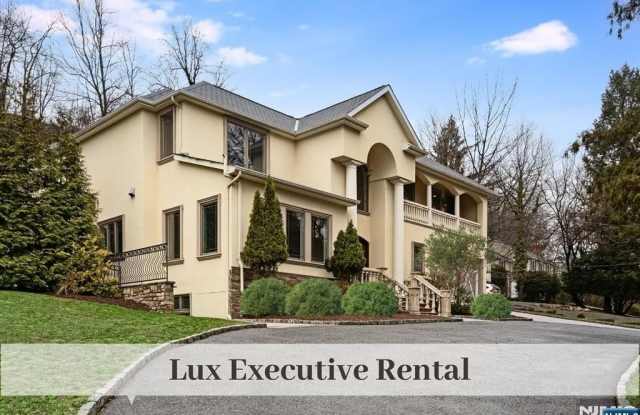 230 Hillcrest Road photos photos