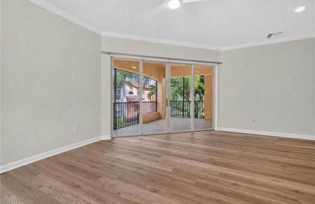 8701 Piazza Del Lago Cir Gallery 4