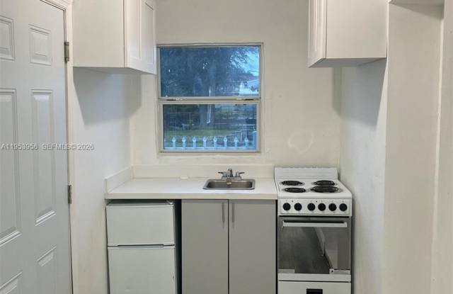 1742 Ali Baba photos photos