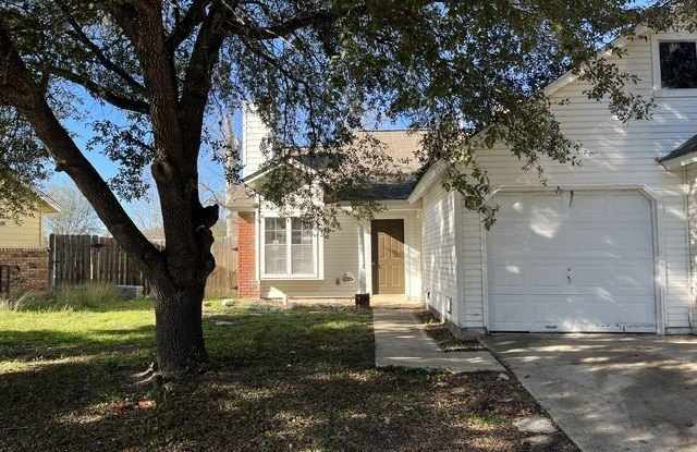9203 SHADOW CREST DR - 9203 Shadow Crest Drive, Converse, TX 78109