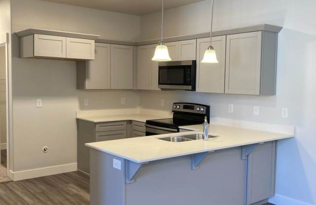 Condo in Prime Lehi Location Gallery 1