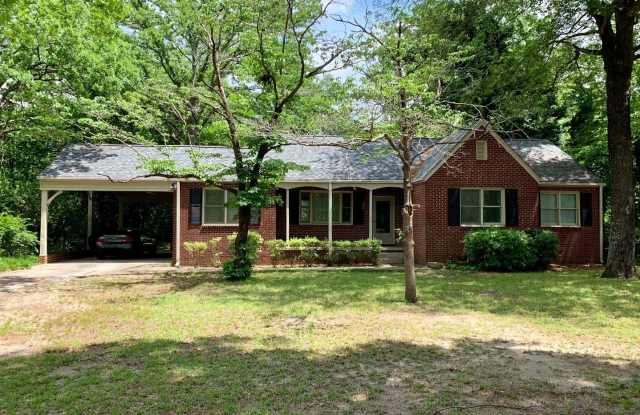 6416 Oakfield Road Gallery 2