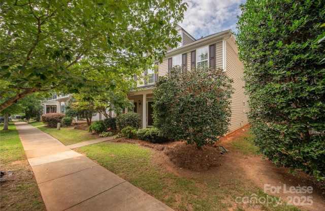 15519 Troubadour Lane Gallery 4