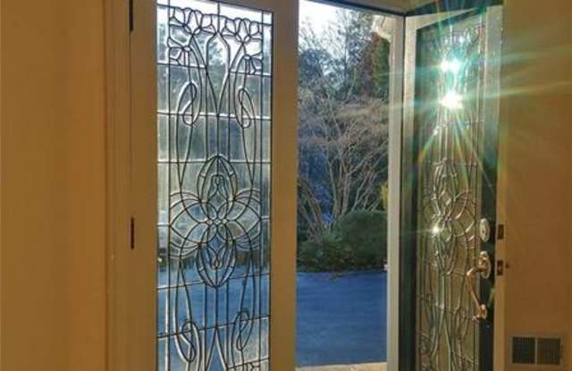130 Stoney Ridge Drive Gallery 4