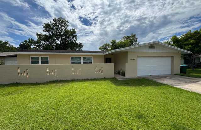 4 Bedroom 2 Bath in South Daytona - 1660 Caldwell Road, South Daytona, FL 32119