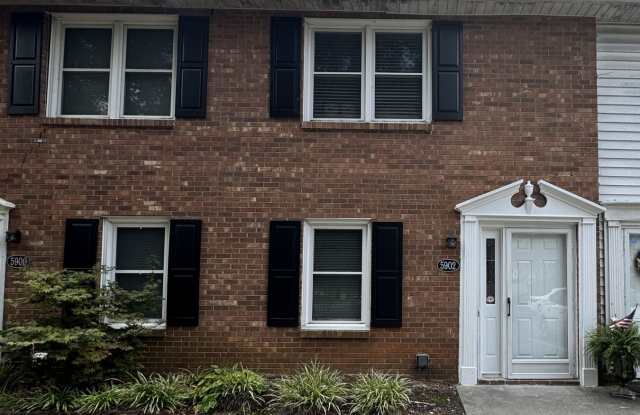 5902 King Charles Ct Gallery 1