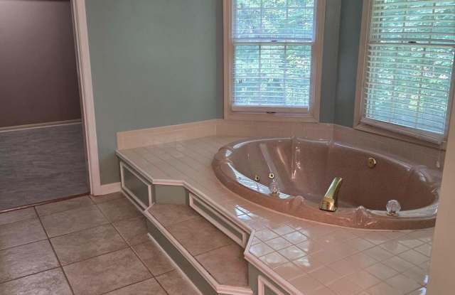 3059 SOUTHAMPTON DRIVE photos photos