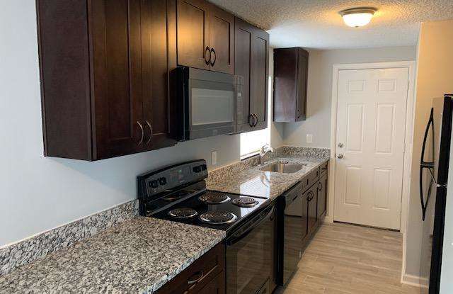 10952 WEYMOUTH CIR N Gallery 3