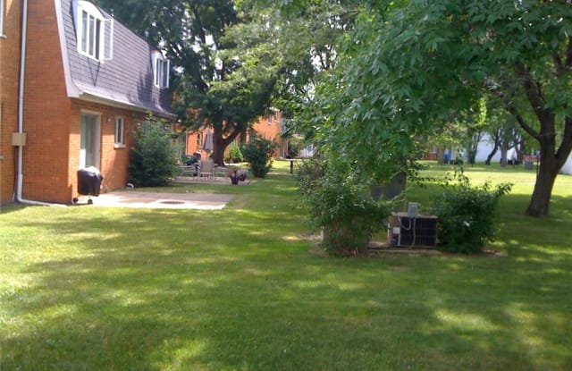 2405 W 63rd  Unit 3 - 2405 West 63rd Avenue, Merrillville, IN 46410