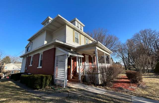 3 bedroom, 2 1/2 bath house photos photos