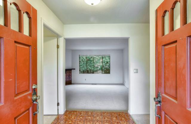 10161 Prado Vista Avenue Gallery 3