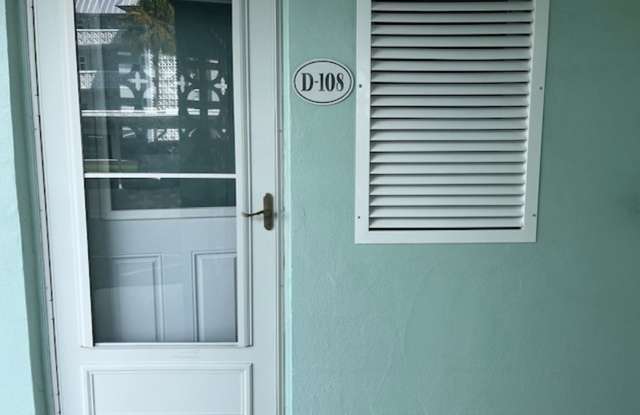 Condo For Rent at Waterway East Gallery 1