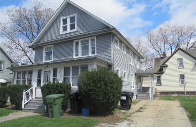 534 Eagle Street unit: Upstairs photos photos