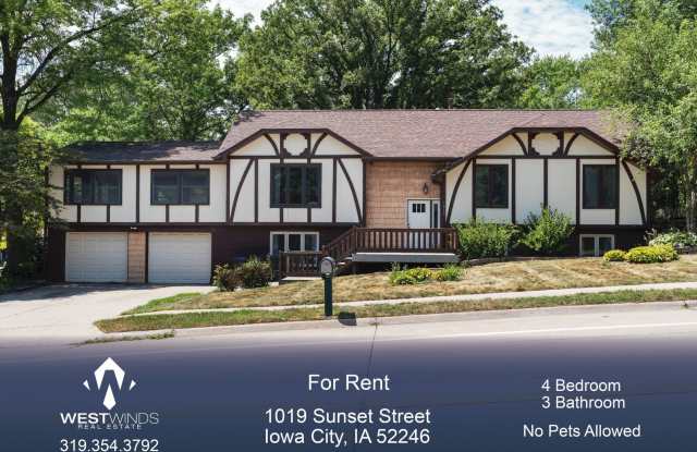 $3,500 | 4 Bedroom, 3 Bathroom House | No Pets | Available for August 1st, 2026 Move In! - 1019 Sunset Street, Iowa City, IA 52246