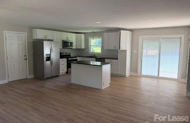 3309 Rollingwood Drive Gallery 4