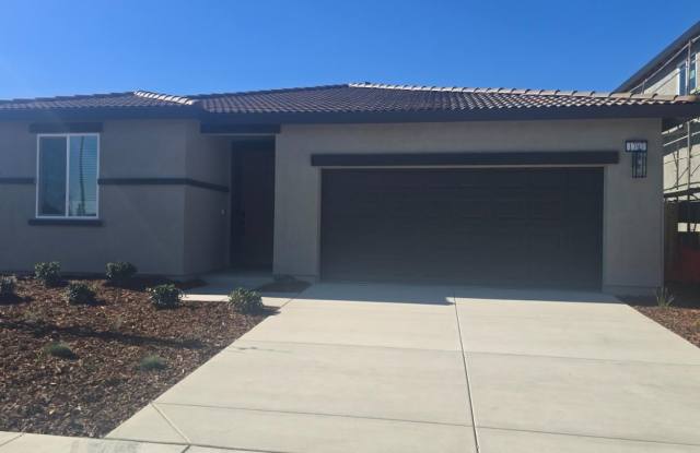 1797 Eagle River AVE - 1797 Eagle River Avenue, Manteca, CA 95337