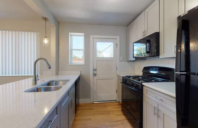 Harrison Apartments Gallery 1