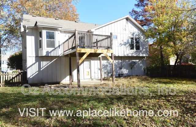 15813 W 125 Ter - 15813 West 125th Terrace, Olathe, KS 66062