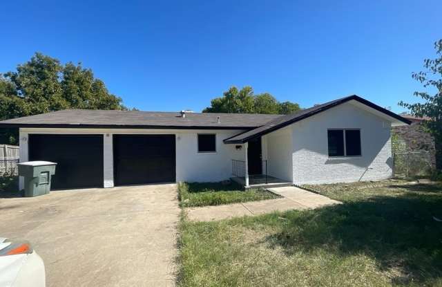 1818 Janis Drive Gallery 1