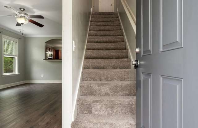 414 Glenhaven Lane Gallery 2