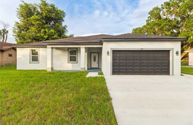 1449 KATHLEEN Road Gallery 1