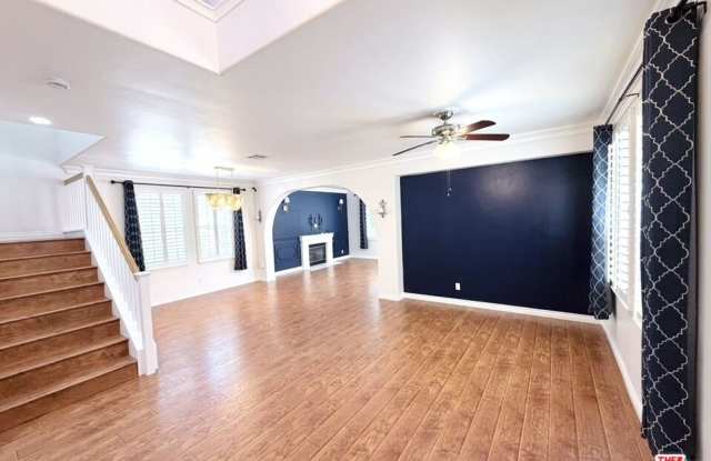 25506 Burns Pl Gallery 2