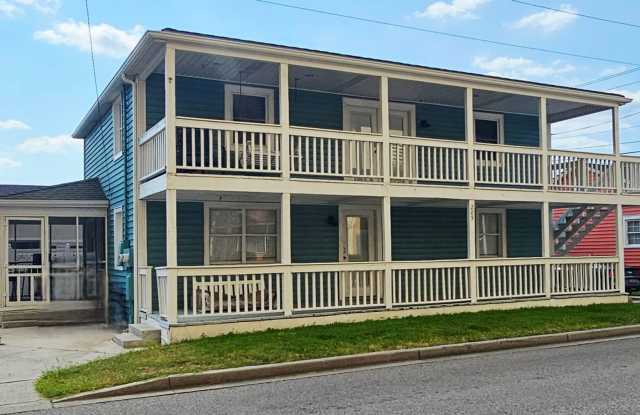 Snowbird Rental or Short-Term Getaway – Just Steps from the Beach! photos photos