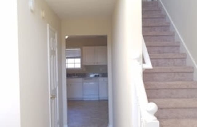 505 Scott Cir Gallery 2