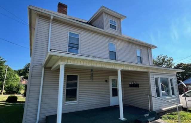 402 Straley Avenue - 1 Gallery 1