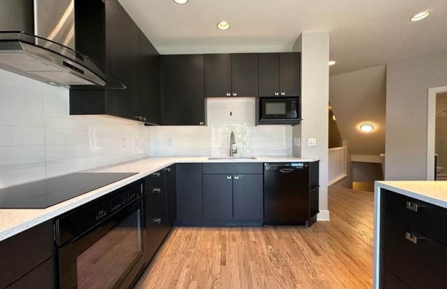 2660 S University Blvd. U - 2660 South University Boulevard, Denver, CO 80210