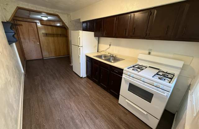 335 Hemlock Dr Gallery 3