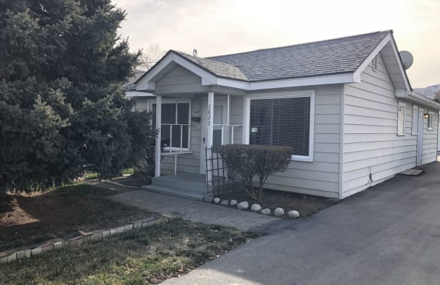 1027 Cherry St - 1027 Cherry Street, Wenatchee, WA 98801