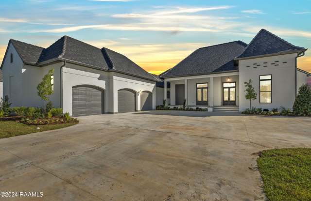 109 Trailing Oaks Drive photos photos