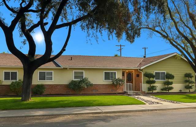 Conveniently located single story home! - 1000 Heidi Avenue, Modesto, CA 95350